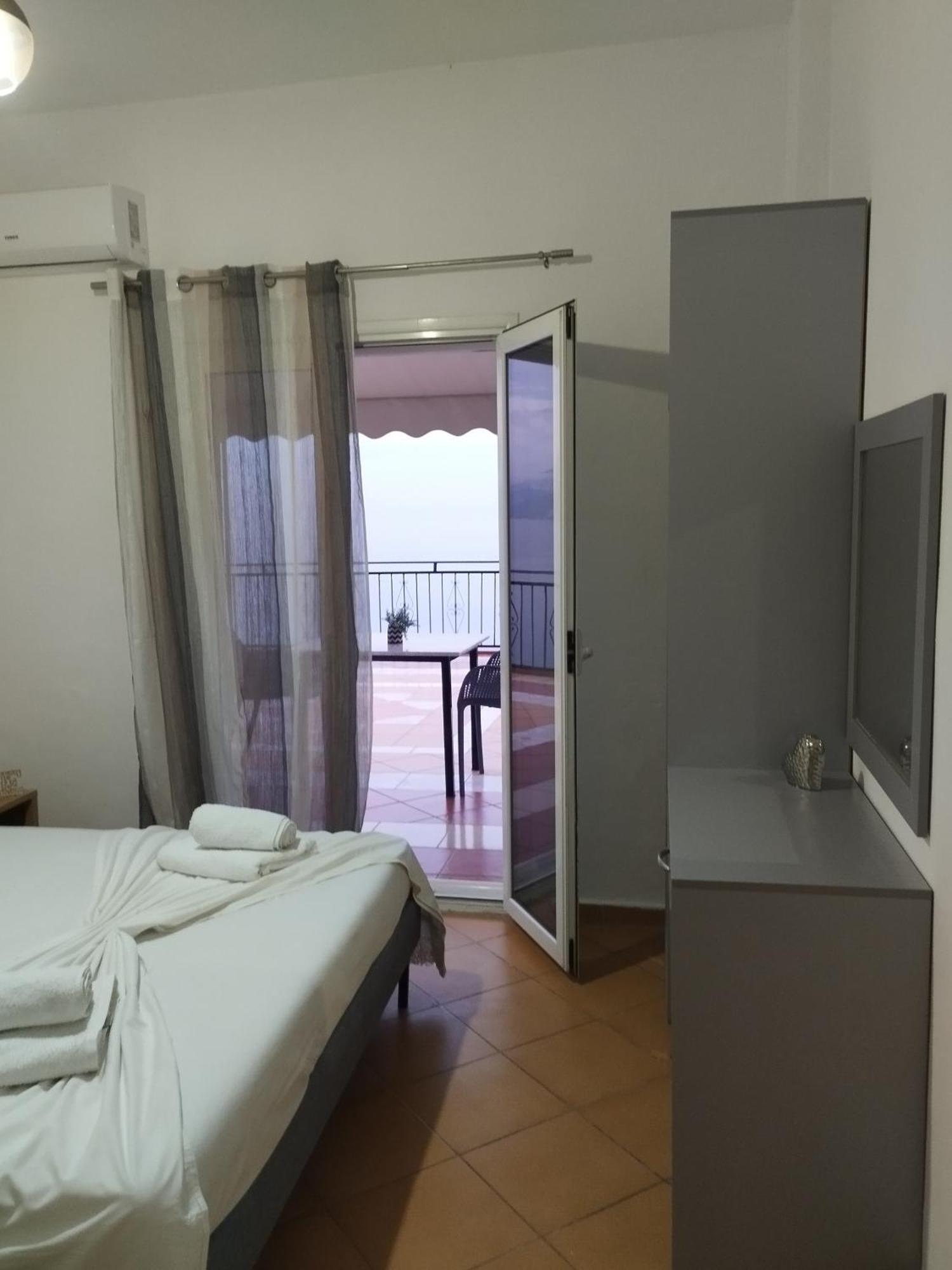 Dim'S Villas Qeparo Extérieur photo