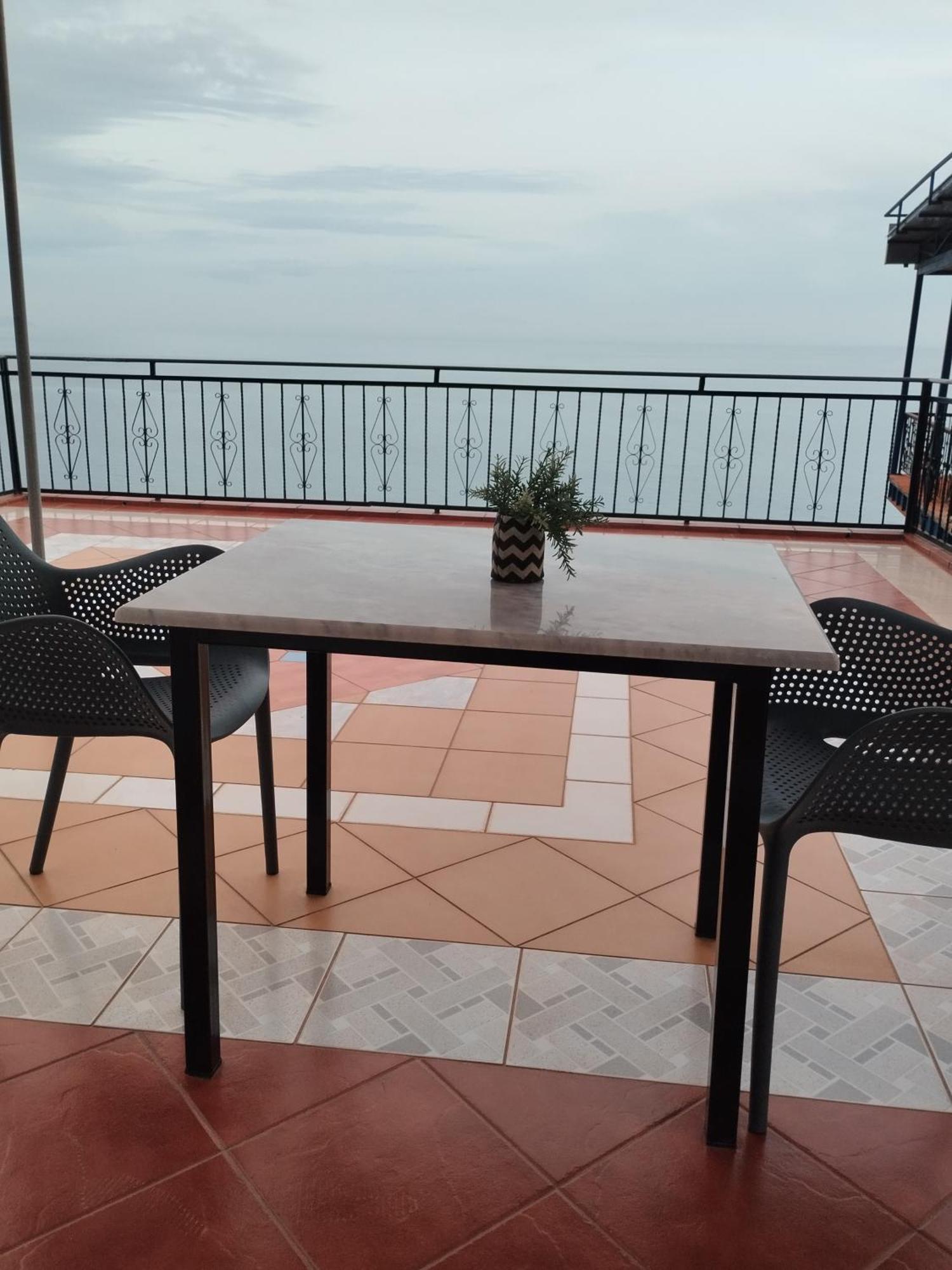 Dim'S Villas Qeparo Chambre photo