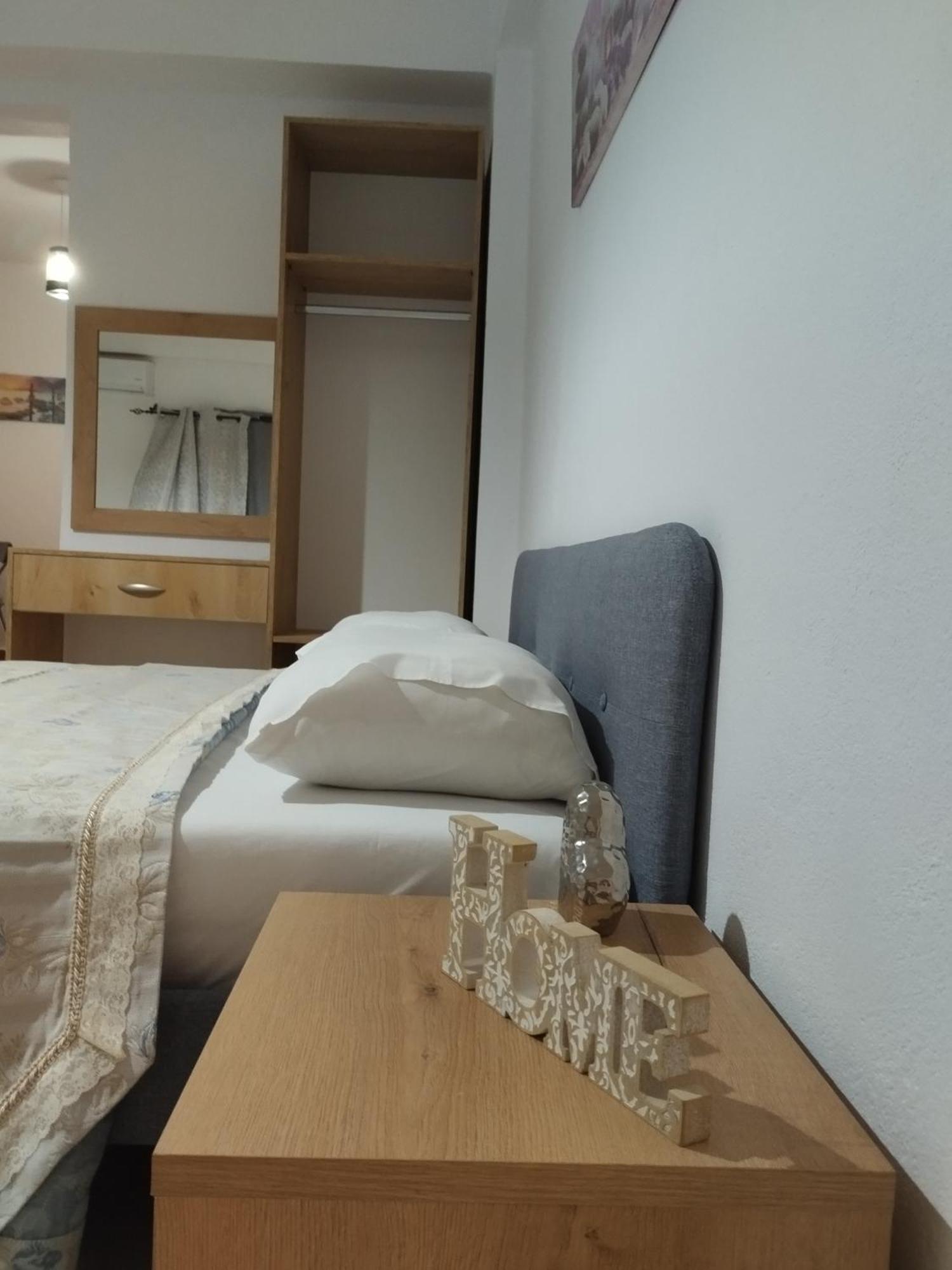 Dim'S Villas Qeparo Chambre photo